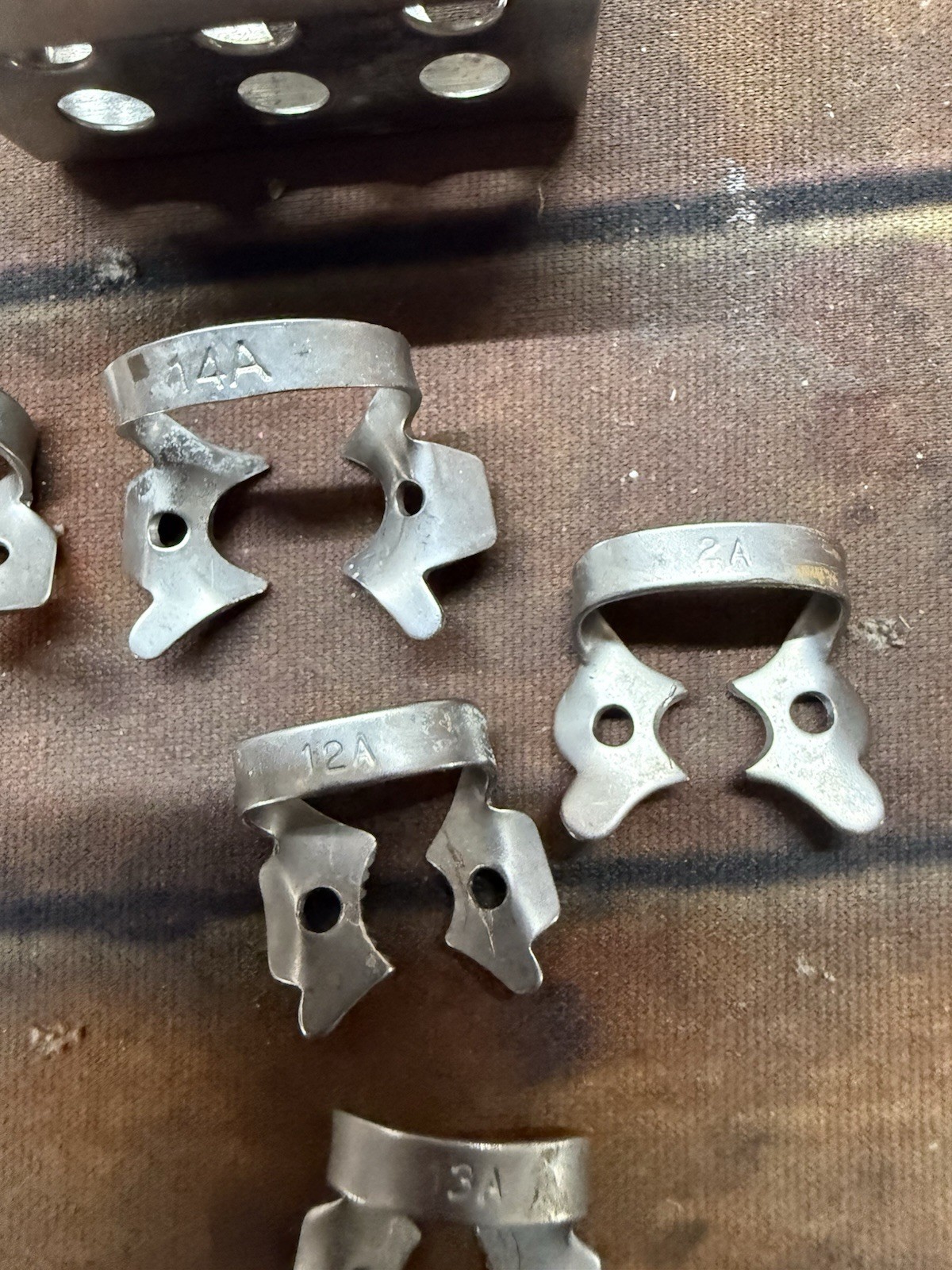 Hu-Friedy Rubber Dam Clamps Lot 14 14A 12A 13A 2A w IMS 1271 Cassette