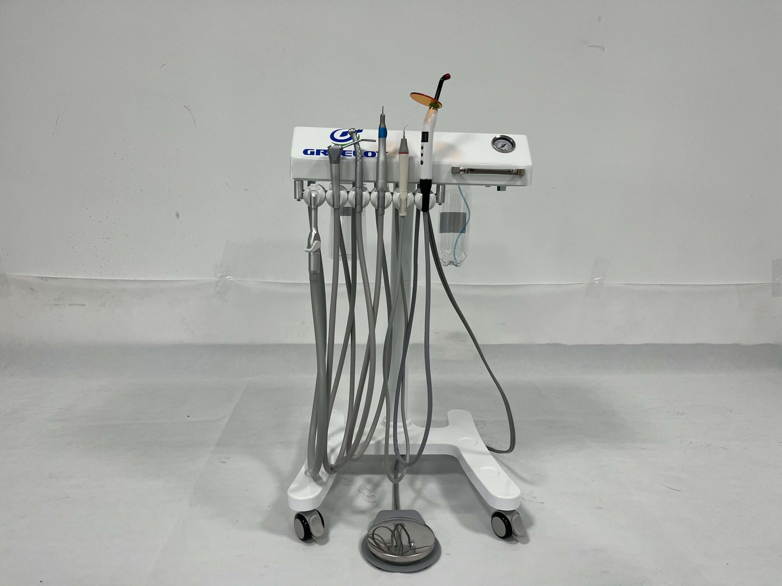 Mobile Dental Adjustable Treatment Unit GU-P302 4H+Dental Air Compressor GU-P300