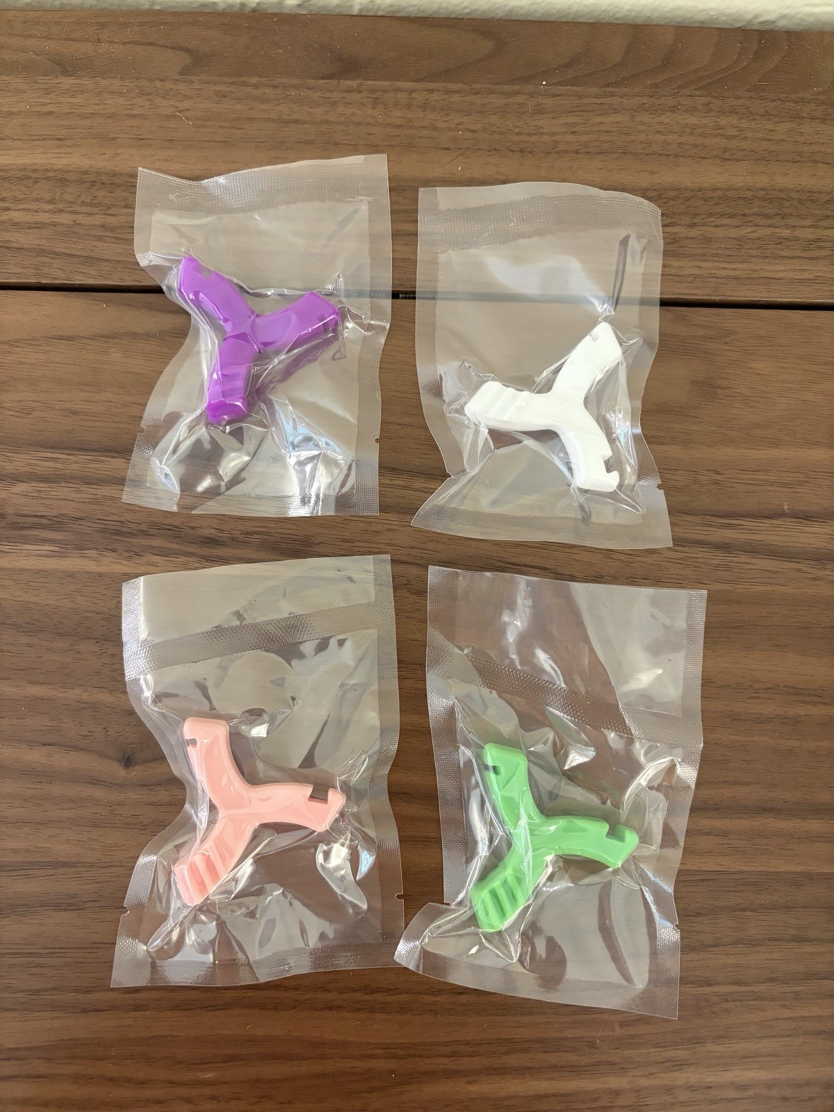 4-Pack Orthodontic Aligner Chewies Y-Shaped Silicone Tray Seaters Mixed Colors