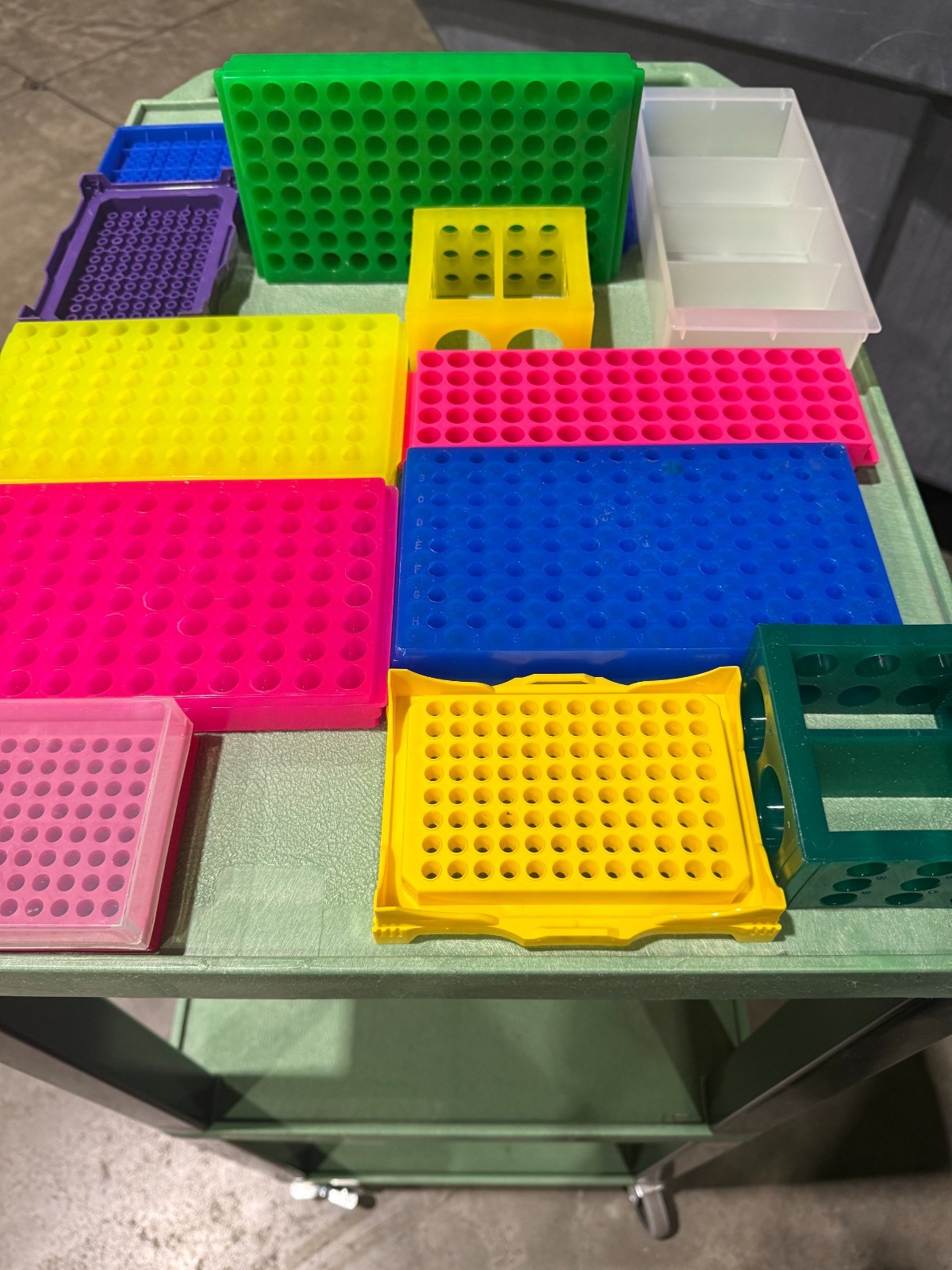 Bulk Laboratory & Medical Organizer Trays — Mixed Wholesale Boxful (Lot of 35)