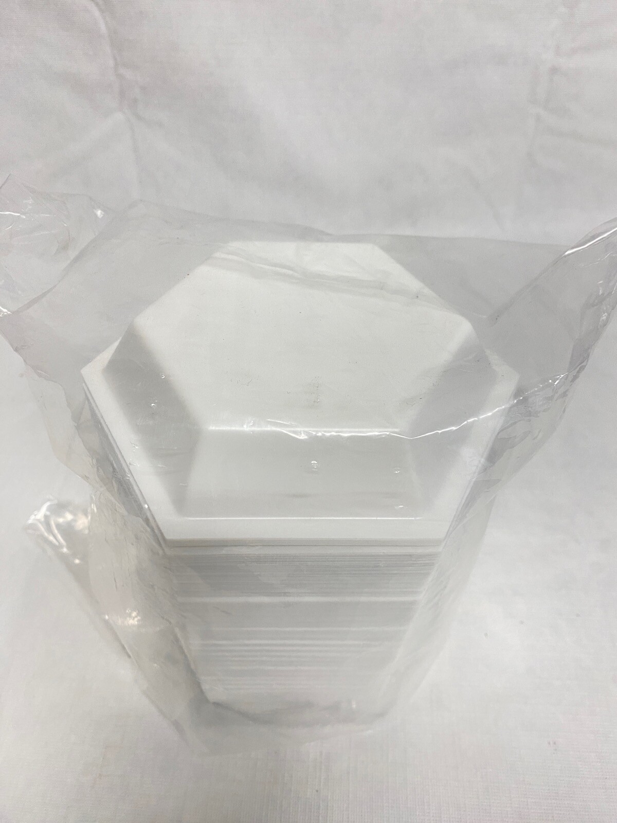 (250/Pk) Laboratory PS Hexagonal Weighing Dishes 98mm ID 120mm ID 20mm H