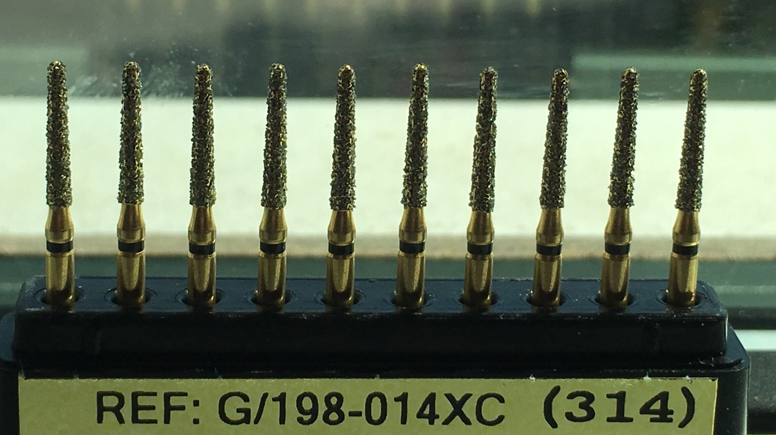 50 Diamond Burs G/198-856-014xc 1.4 mm Dia 8mm Cutting Length. Extra CourseGrit