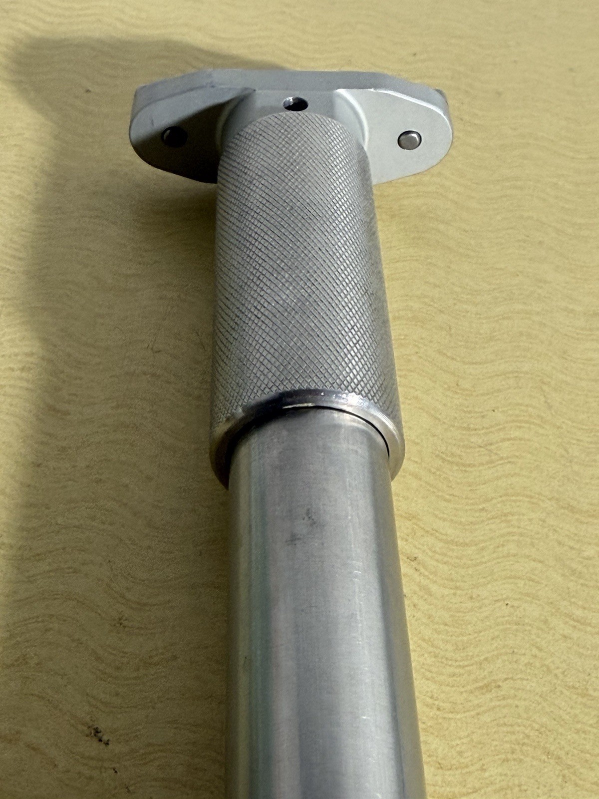 Thornhill 127545 – IV Pole (for Mounting and Holding Equipment) Moves SLC