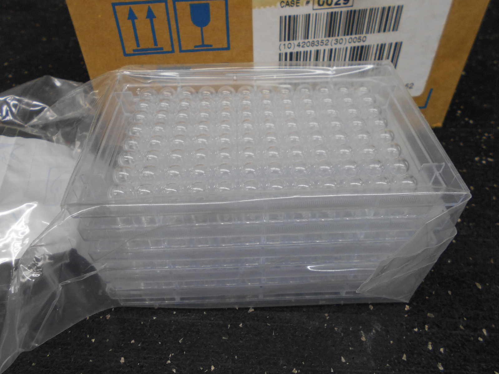 BECTON DICKINSON FALCON 353910 PRO BIND 96-WELL ASSAY PLATE U-BOTTOM NO LID 45/B