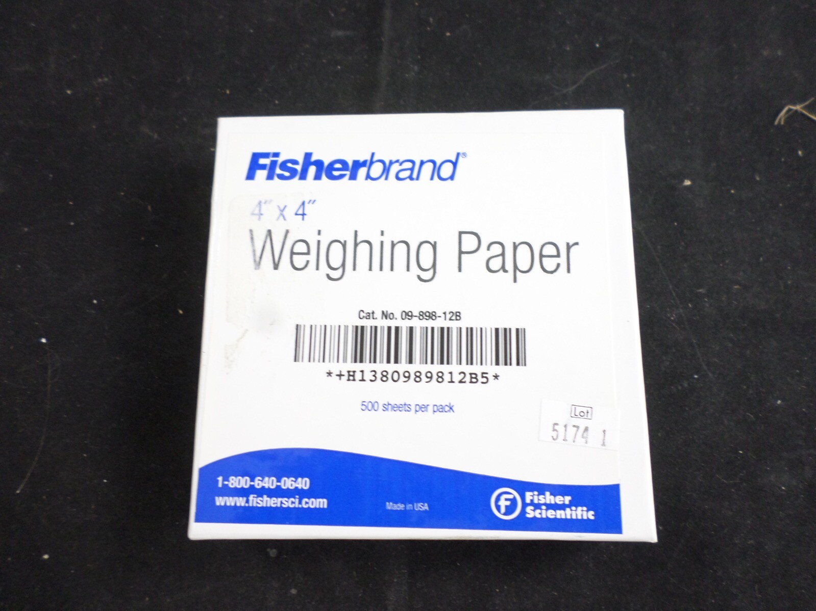 FISHERBRAND 4x4in Square Low-Nitrogen Weighing Paper 09-898-12B (500/pk)