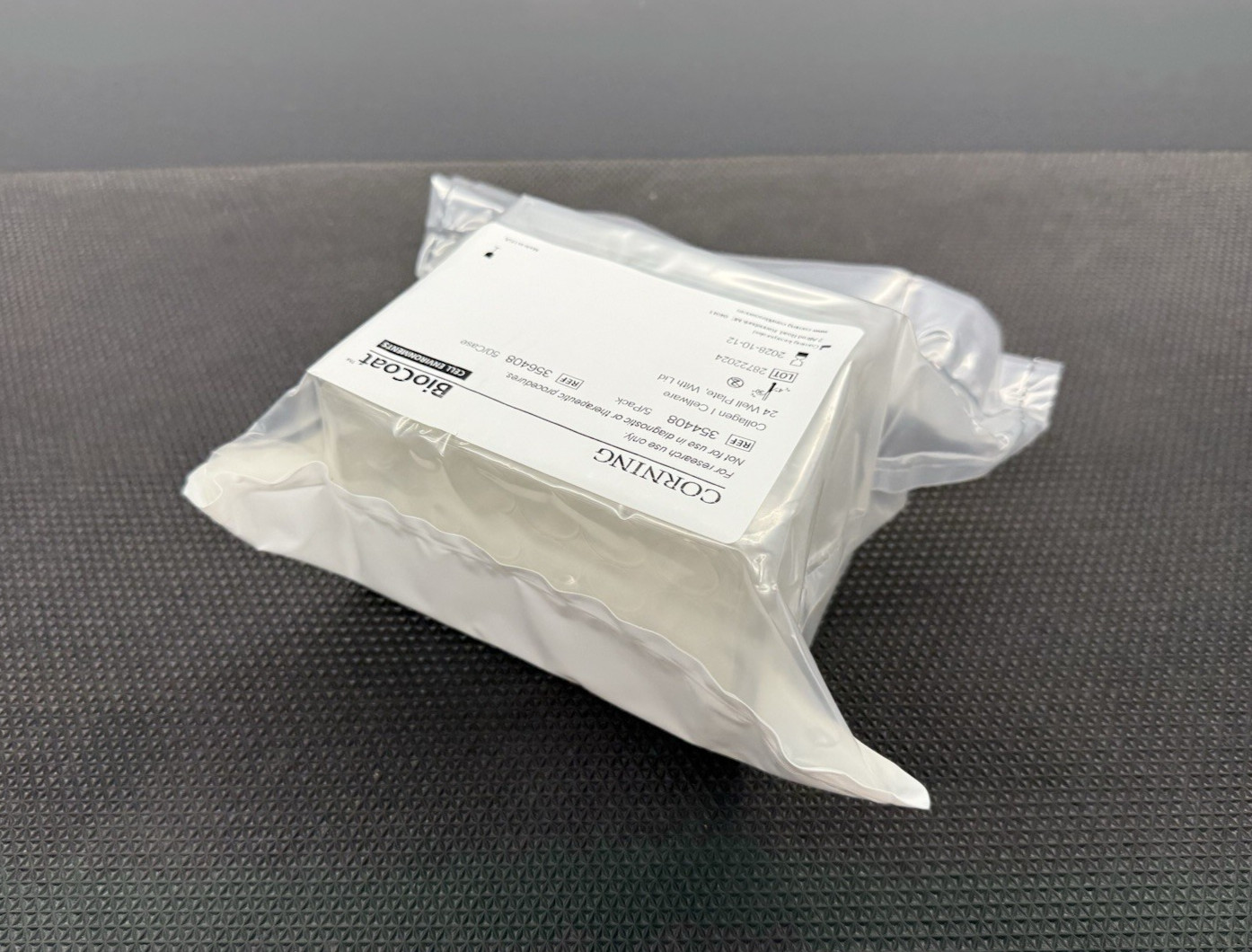 Corning BioCoat 356408 24 Well Plate w/Lid, 5 Per Pack/10 Packs, Exp. 2028-10-12