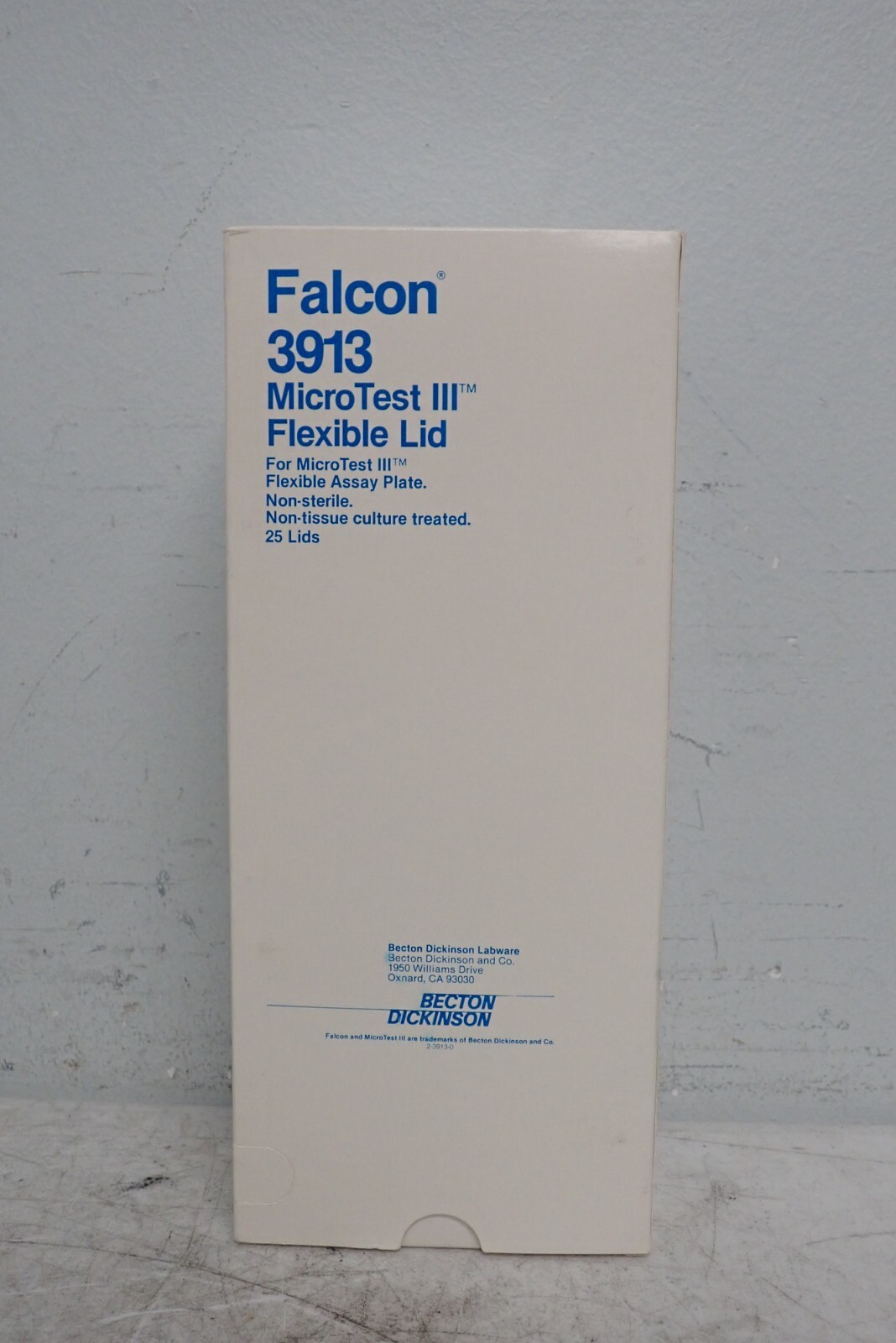 Becton Dickinson Falcon 3913 MicroTest III Flexible Lid