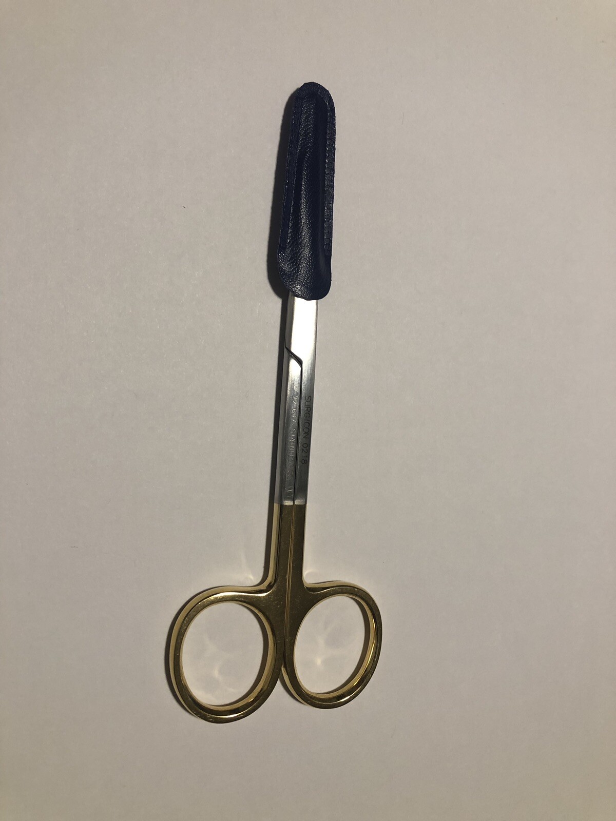 GOLDMAN-FOX GUM SCISSOR – LENGTH = 13 CM / 5″, STRAIGHT, TC GOLD