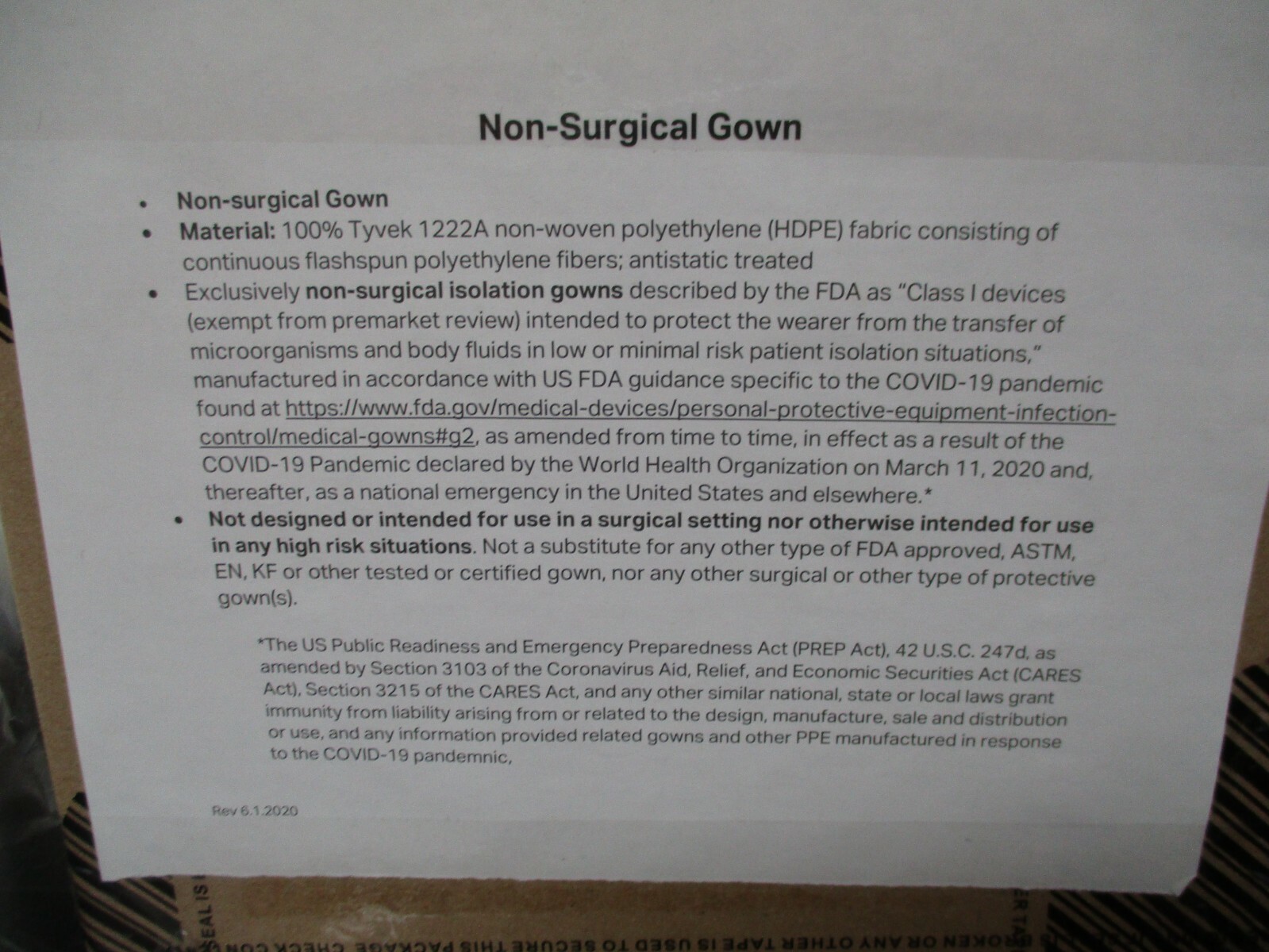NEW LOT OF 140 Non-Surgical Gowns Tyvek® 1222A Isolation Gowns Size Small NEW