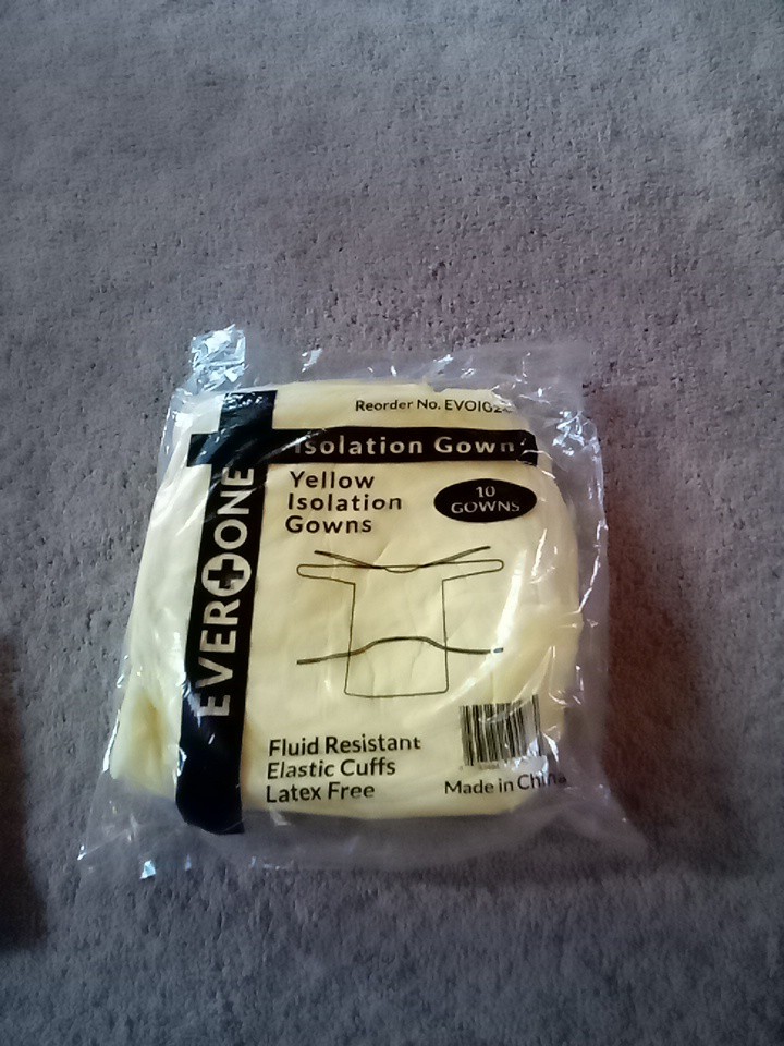 Ever+One Yellow Isolation Gowns 10-Pack – Universal Size – Disposable PPE – NEW