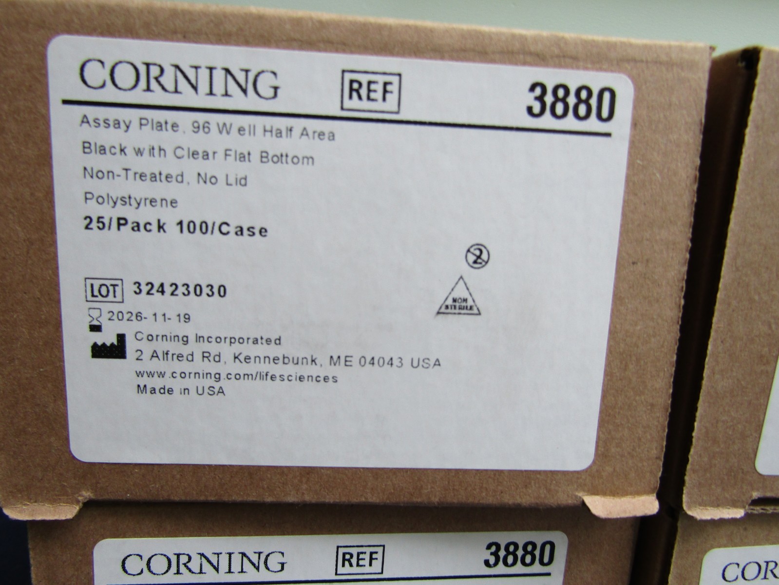Corning 3880, Assay Plate 96 Well Half Area, Non-Treated, No-Lid, Black 25 pack