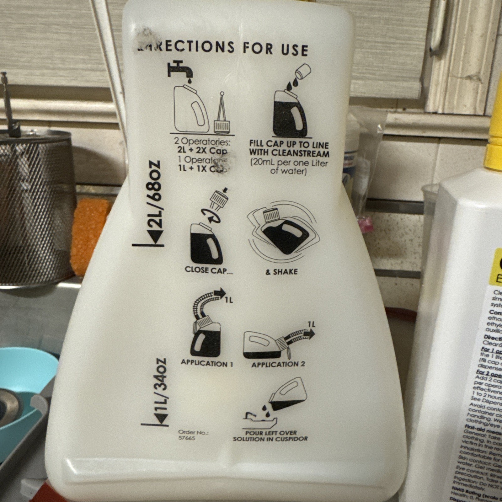 Monarch CleanStream Dispenser System 57665 Hold up to 2L /68oz. With cleaner