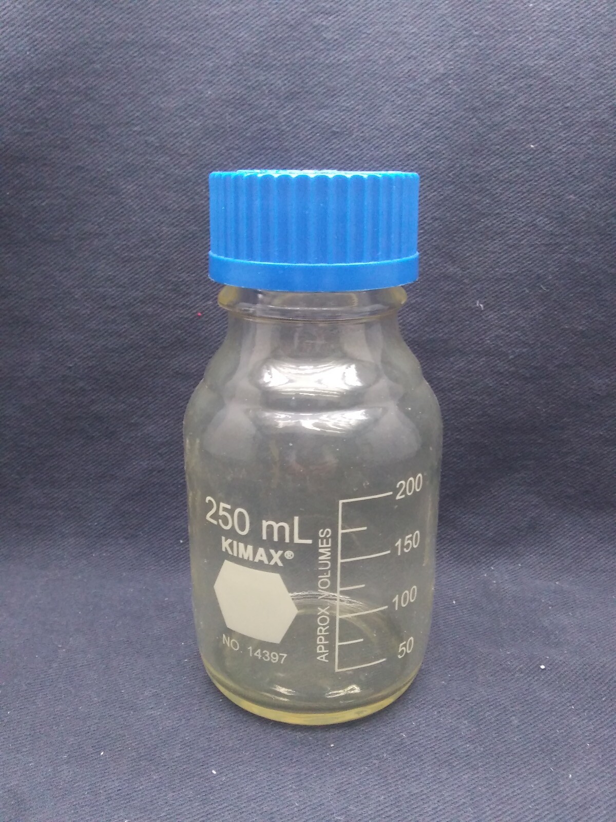 KIMAX 250mL Plastic Coated Glass Graduated Media Bottle GL45 Cap 14397 Chips