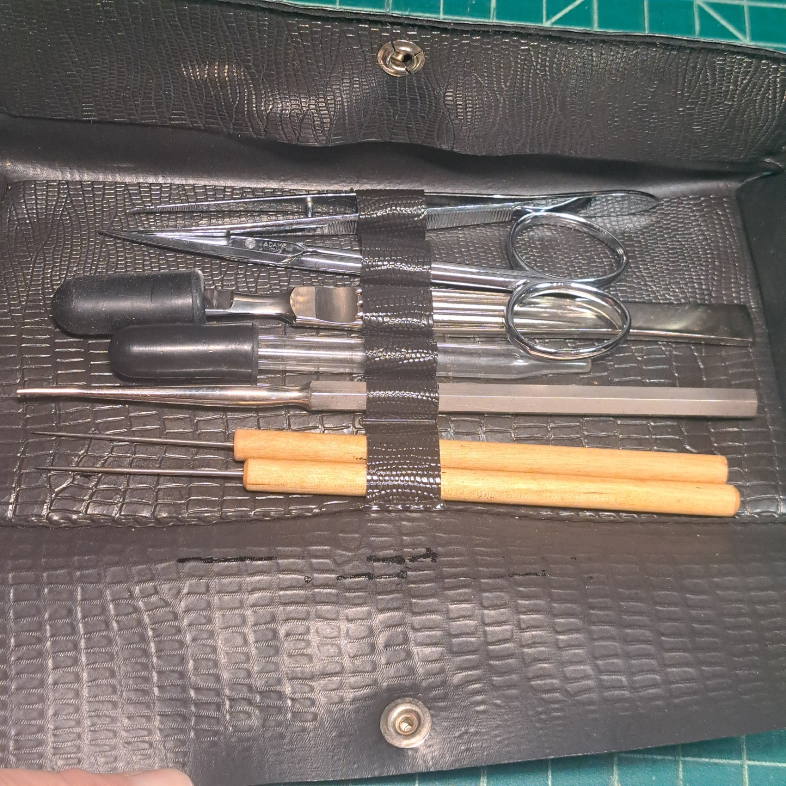 Vintage Clay Adams Dissection Tool Kit USA Italy Germany Brown Trifold Case 7pc