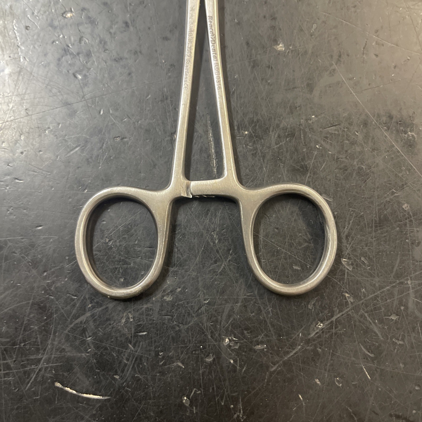 Benco 1036-862 Curved Hemostats Scissor
