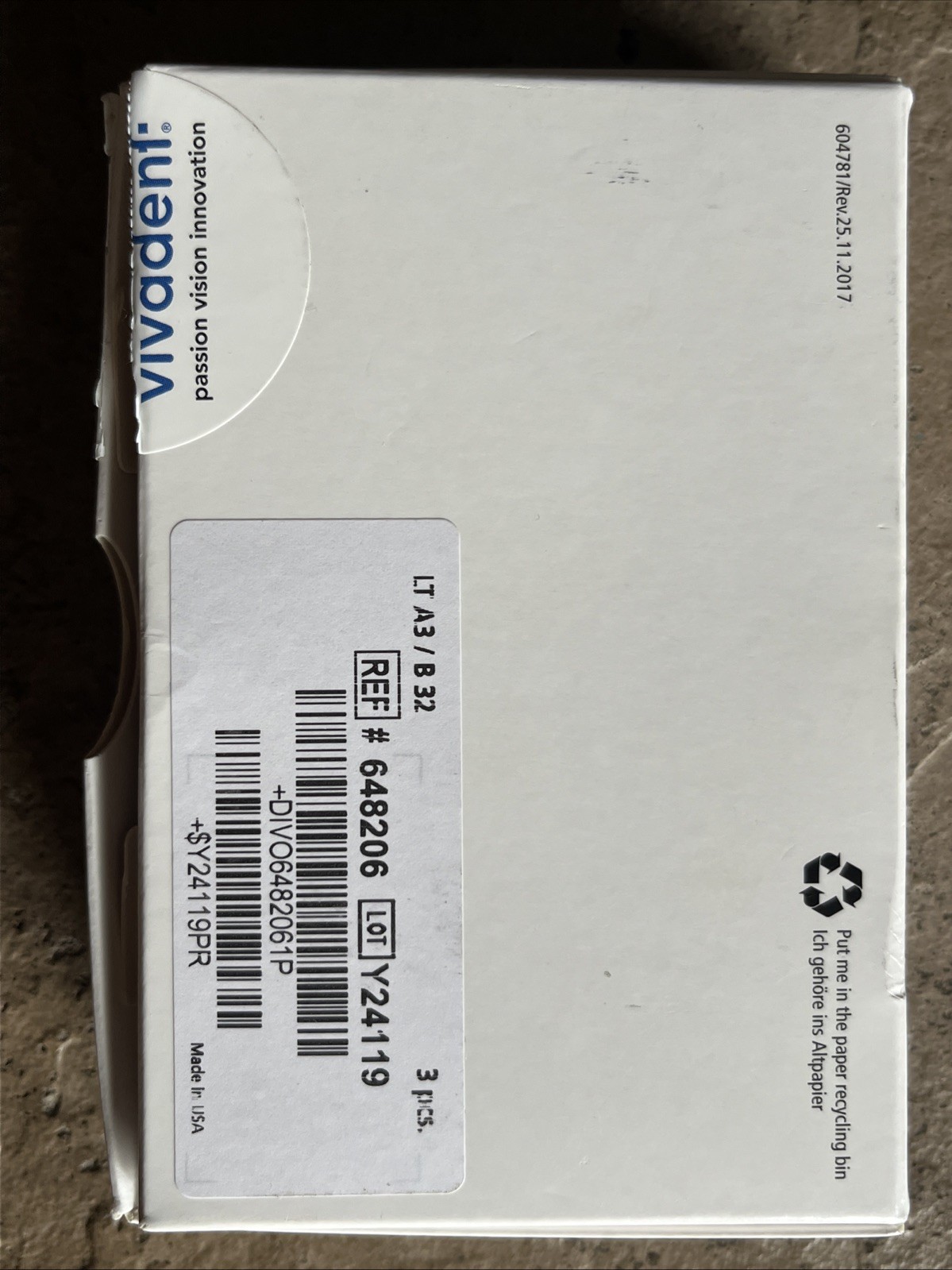 IPS e.max CAD CEREC Implant Blocks LT A3/B32 Ivoclar 3 pk New Open Box