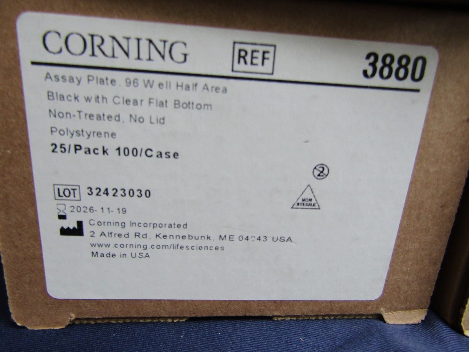 Corning 3880, Assay Plate 96 Well Half Area, Non-Treated, No-Lid, Black 25 pack