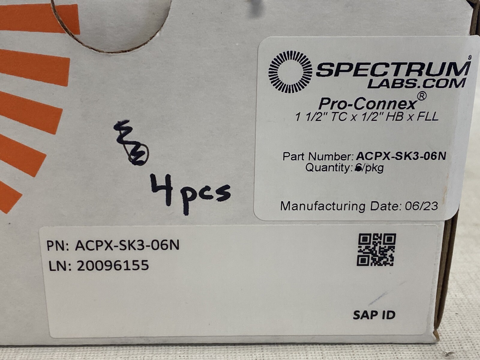 (4) SPECTRUM Pro-Connex KrosFlo Fittings 1-1/2” TC x 1/2” HBxFLL ACPX-SK3-06N