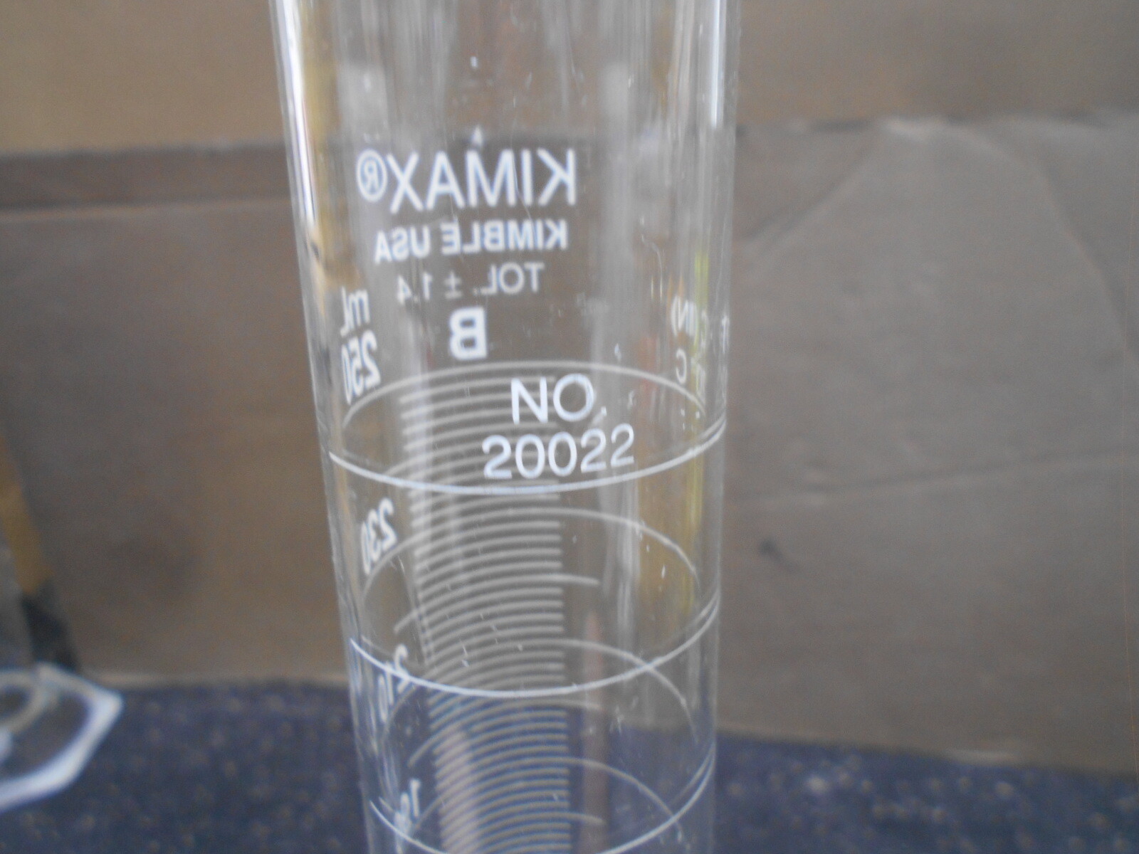 KIMBLE KIMAX 20022 250mL GRADUATED CYCLINDER