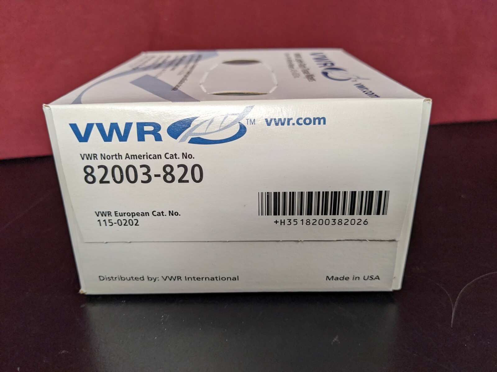 VWR 82003-820 Light-Duty Tissue Wipes / (1) Box with QTY 280 Wipes