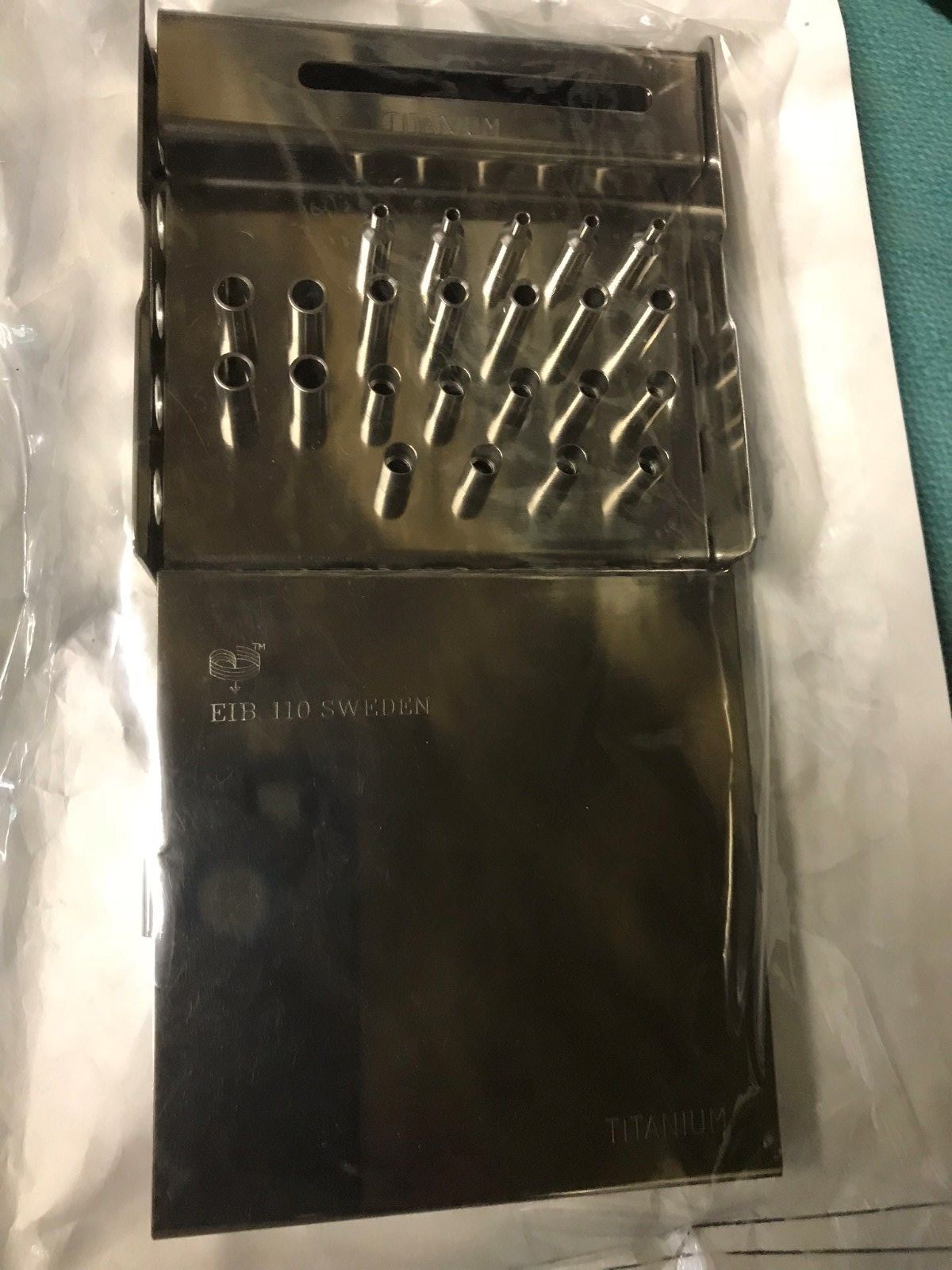 Branemark /Noble Dental Implant Case EIB 110 Made in Sweden Titamium