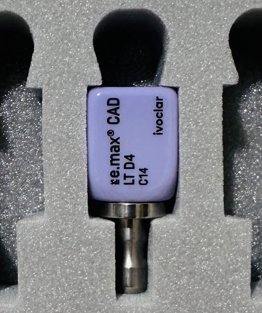 IPS e.max CAD LT C14 D4 For CEREC 1 Block