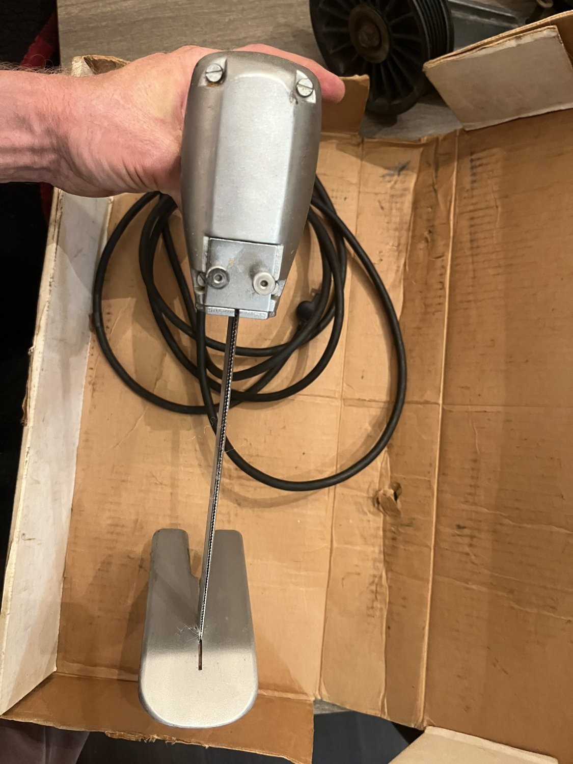 Bosch 1575A Electric Foam Rubber Cutter Corded Power Tool with Base Plate