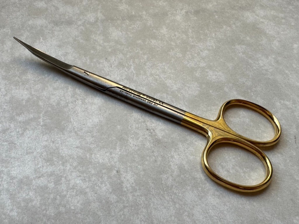 Hu-Friedy S5081 Curved Goldman-Fox Perma Sharp Scissors