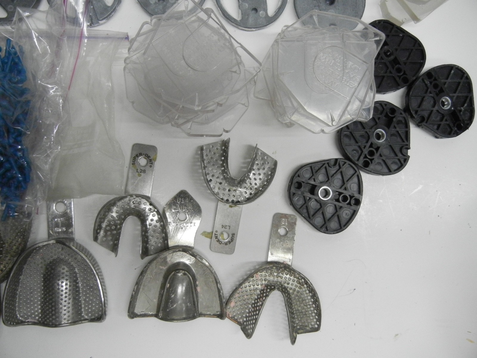 Dental Lab Supplies / Denar/ Vertex base formers/ sprues/ articulator/DVA bases