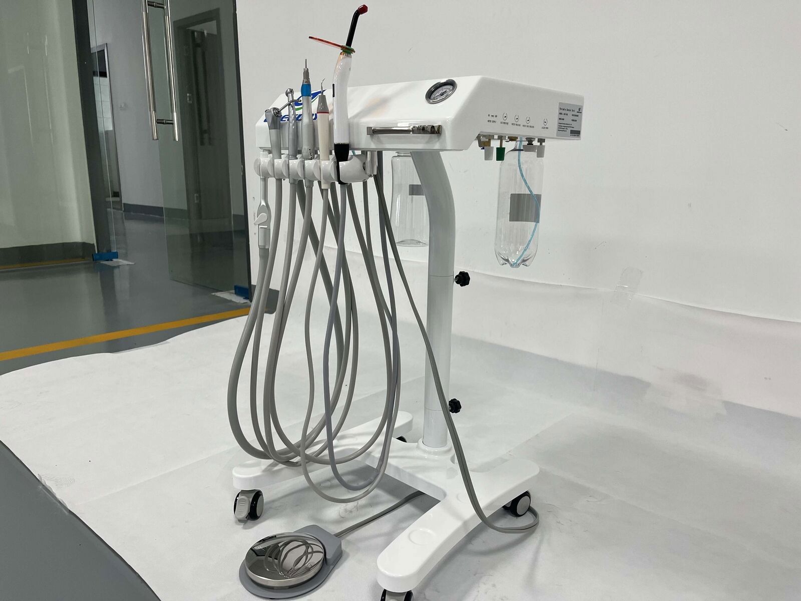 Mobile Dental Trolley Cart Unit Treatment System +Curing Light+ Scaler Handpiece
