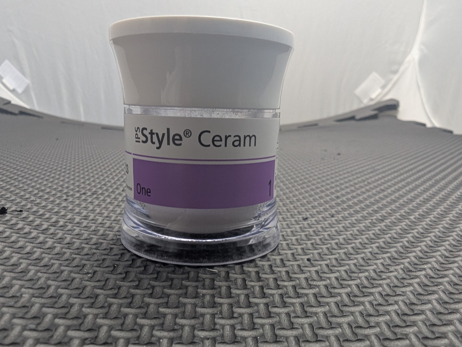 IPS Style Ceram One 1 – New