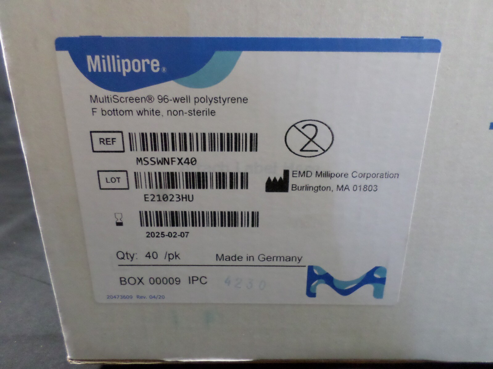 MILLIPORE Polystyrene 96-Well MultiScreen F-Bottom White MSSWNFX40 (40/pk)