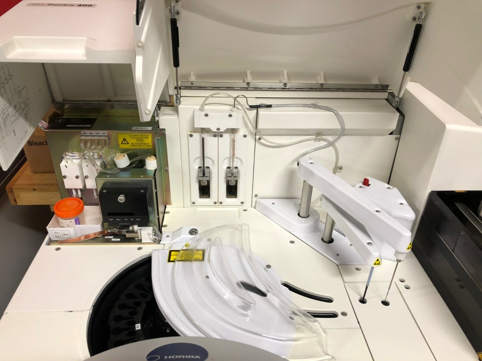 Horiba ABX Pentra 400 Chemistry Analyzer In Excellent Condition w/ Battery Unit