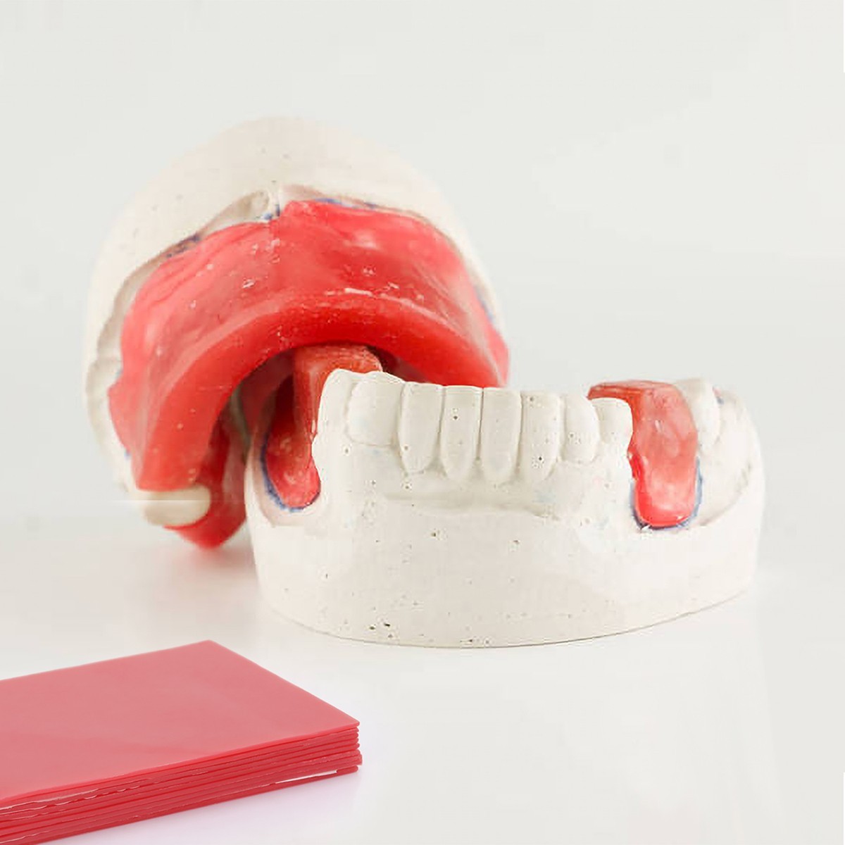 18 hojas dental Cera de placa de base Roja Utilidad de cera de modelado 1.3 mm