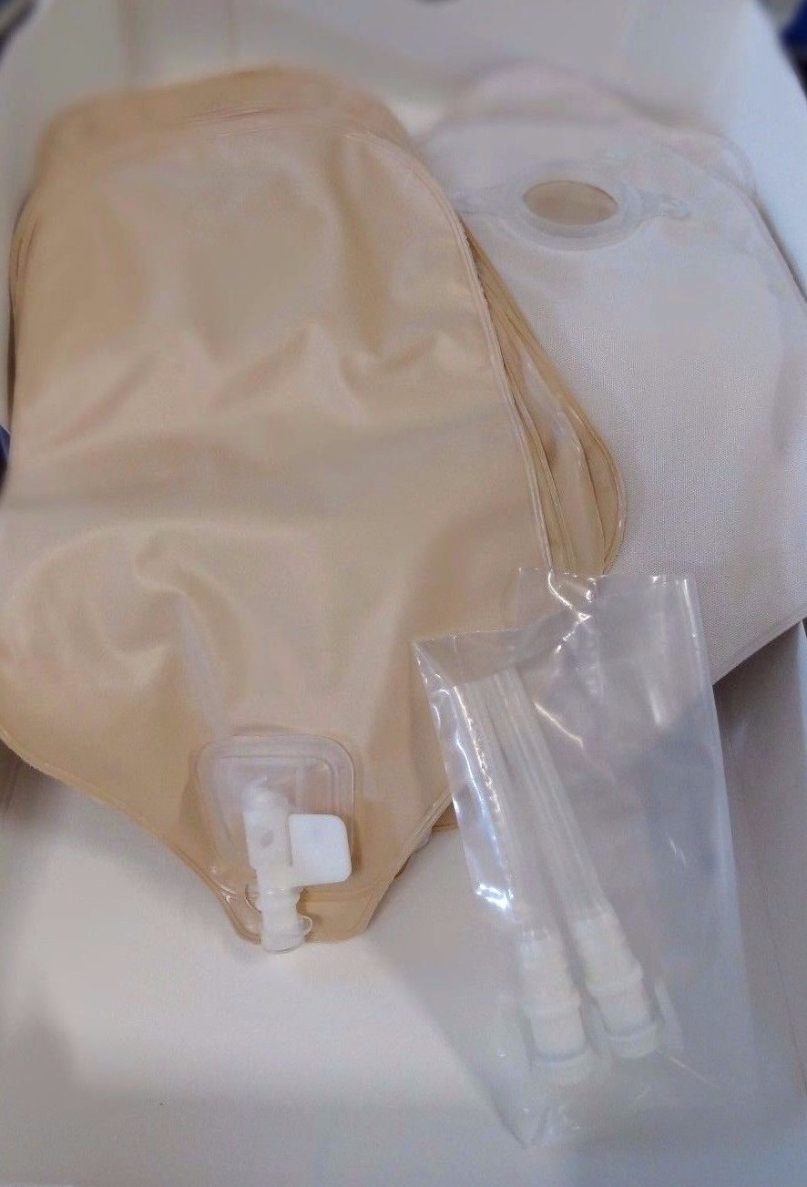 Box of 10 ~ ConvaTec 401547 Natura Urostomy Pouch w/ Accuseal Tap Opaque Small