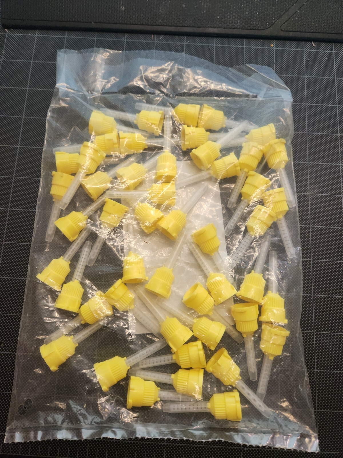 Henry Schein Maxima Yellow HP Mixing Tips 4.2mm JD11