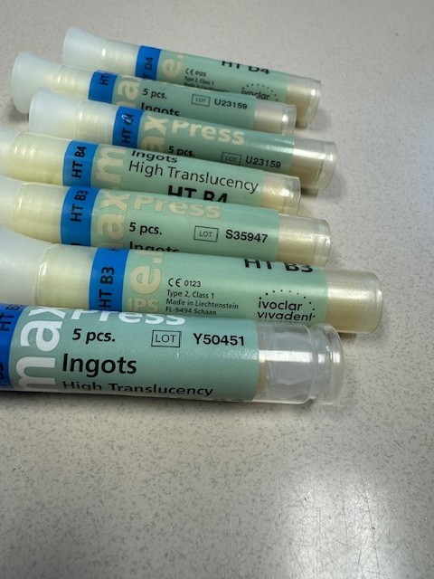 Ivoclar IPS e.max Press Ingots HT 5 pcs (new, opened)
