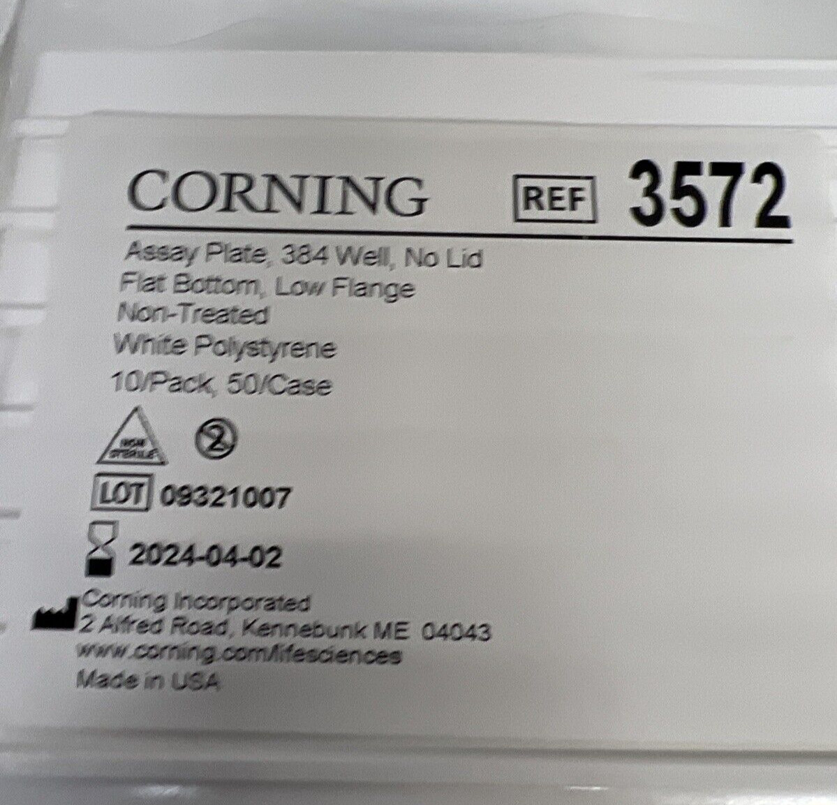 1 BOX OF 10 CORNING 3572 384 WELL FLAT BOTTOM ASSAY PLATES *NEW*