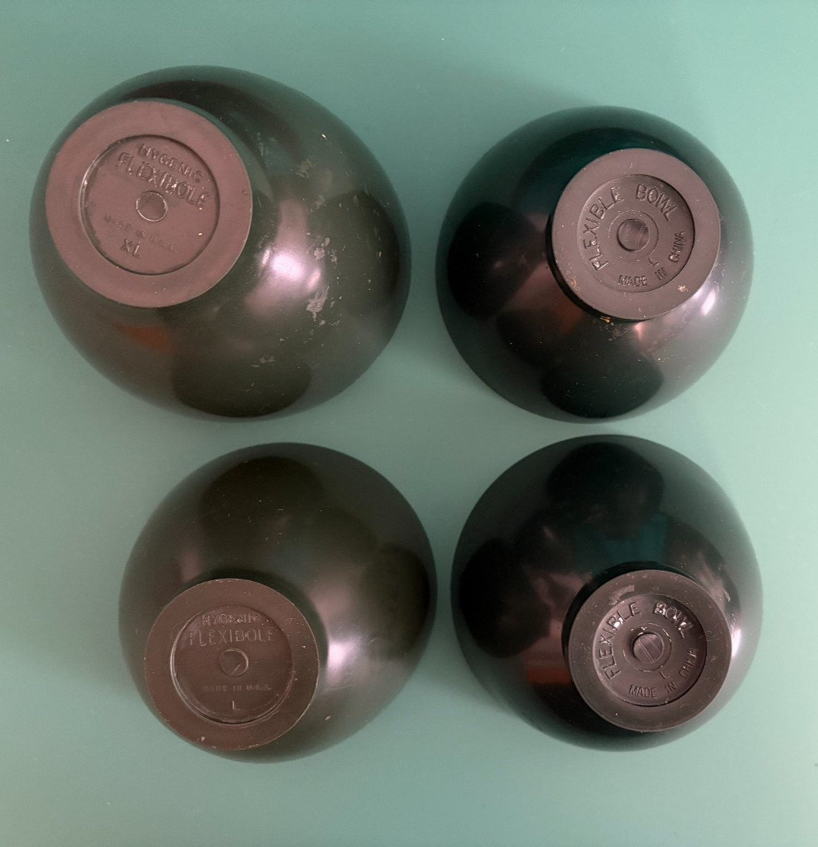 4 Alginate Bowls: 1 XL bowl and 3 Large bowls