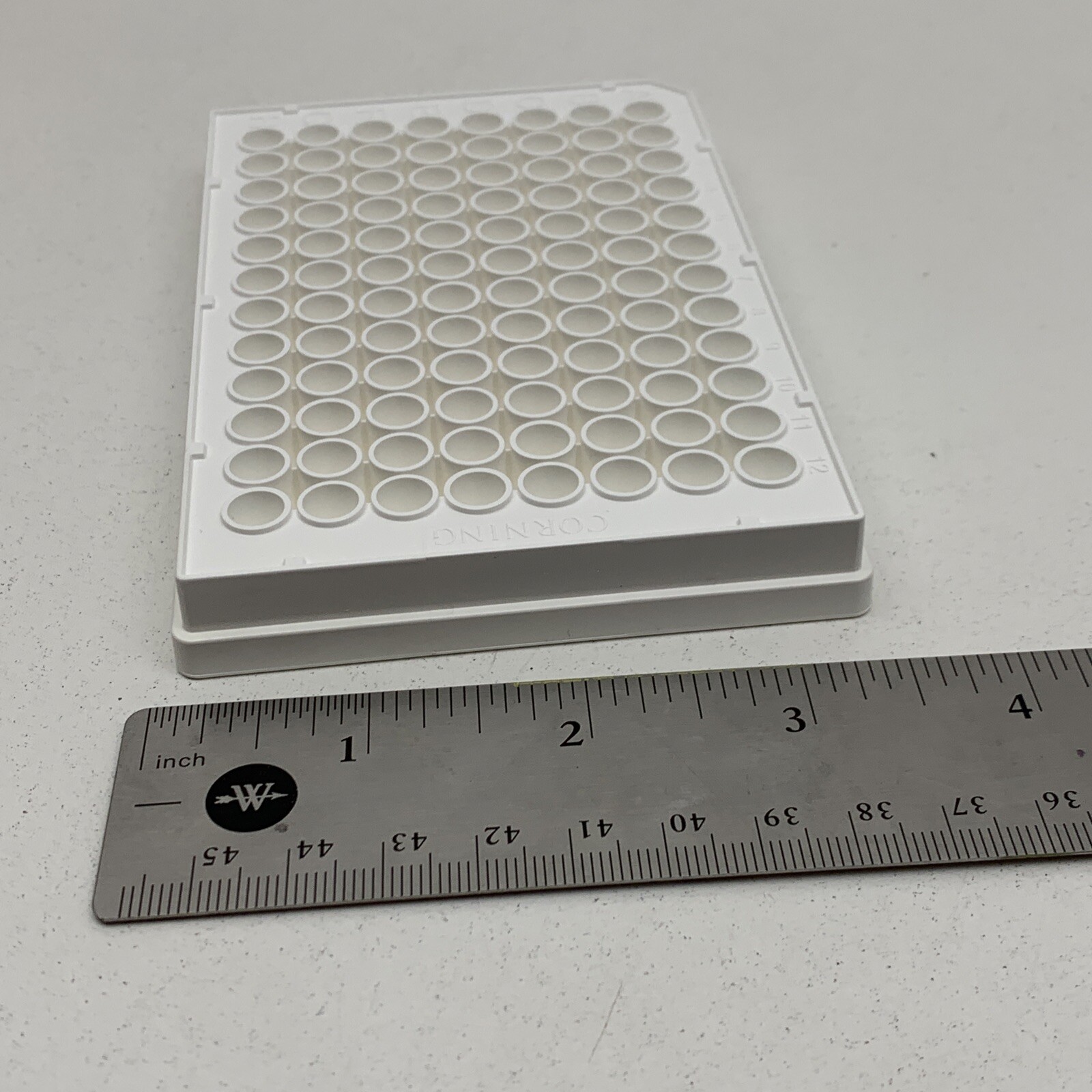 Lot of (22) Corning 3600 Polystyrene Assay Flat Bottom Plate 96-Well, EXPIRED