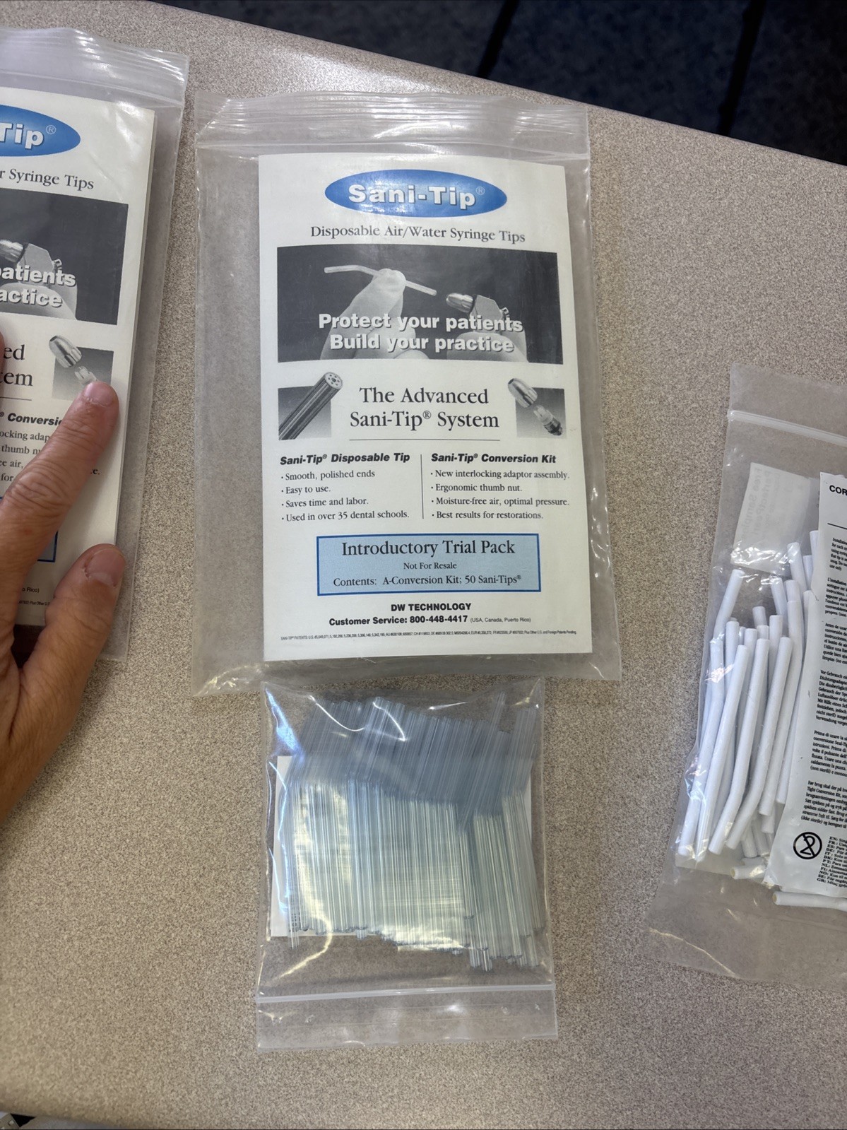 KERR Seal-Tight Disposable Air/Water Syringe Tips REF 77200 & Sani-tip Lot