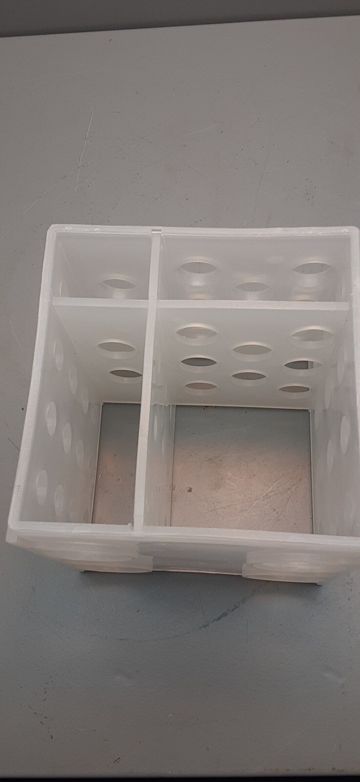 4 WAY FLIPPER RACK Cube 4 1/4″ X 4 1/4″ / Clear/ Very clean condition