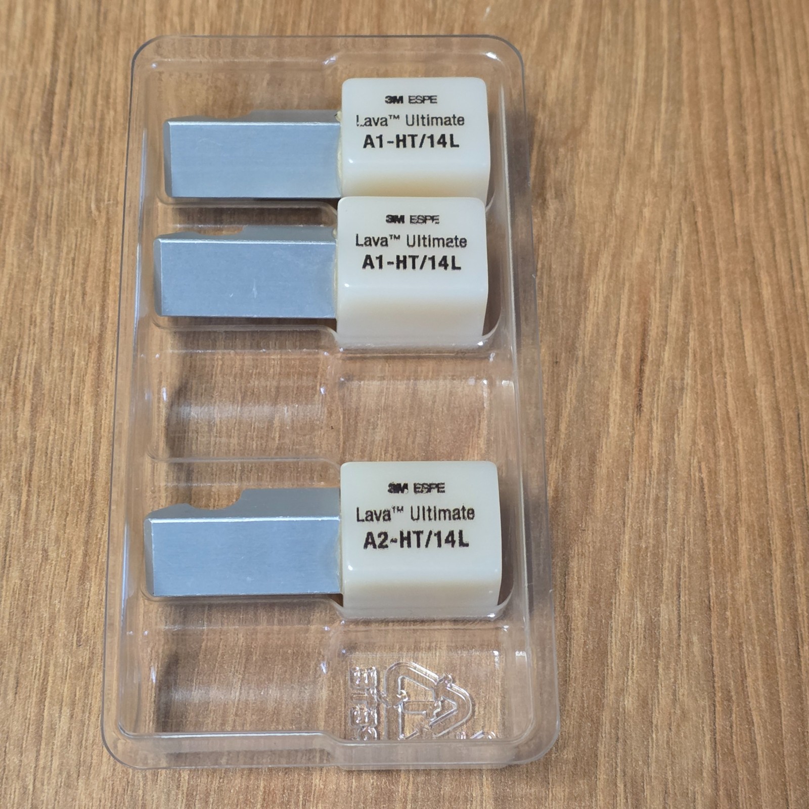 E4D / Planmill – 3M ESPE LAVA Ultimate | A2, A1 – HT / 14L | 3 Milling Blocks