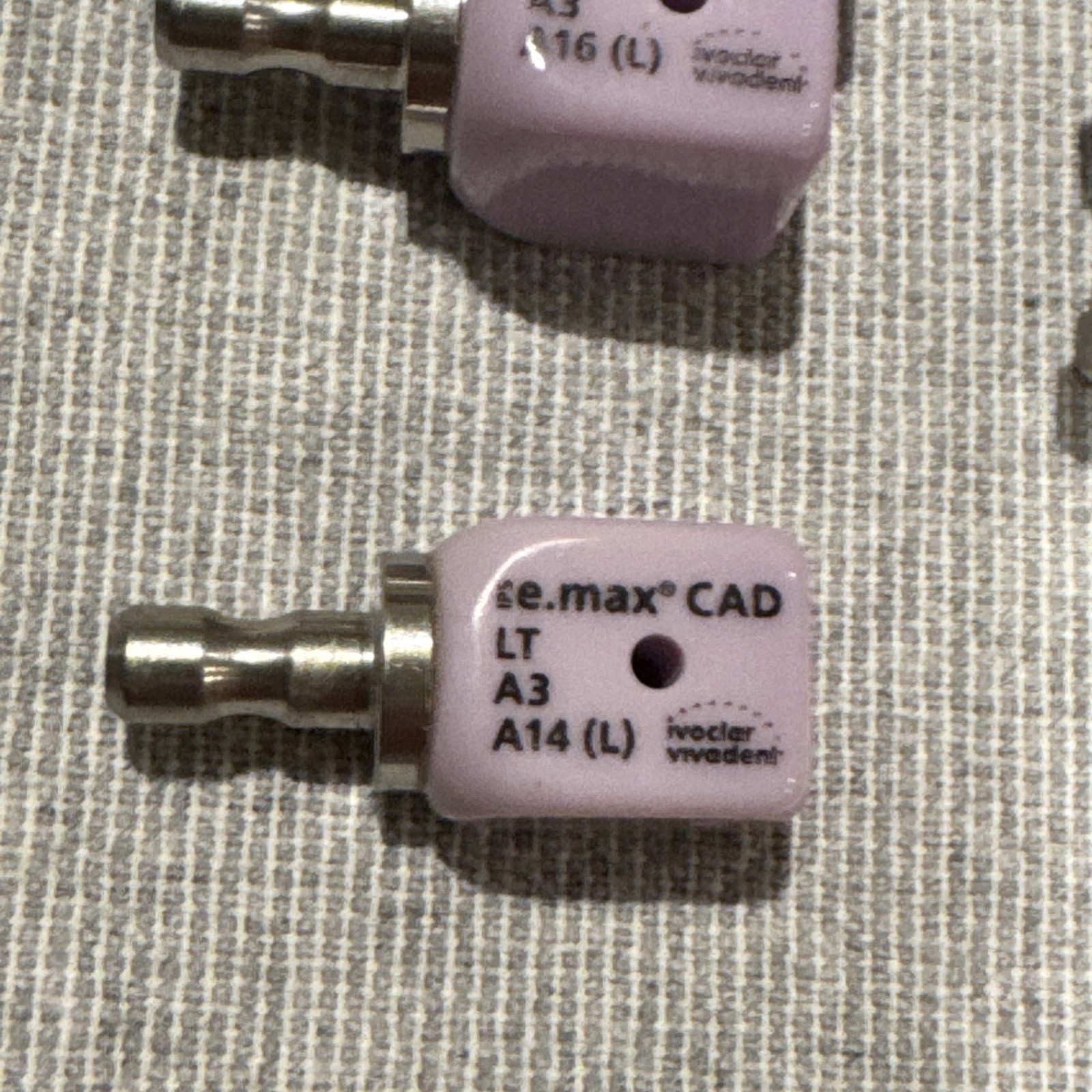 Cerec IPS Emax Cad Implant Blocks LT A3 / A16 (L) / 13 count