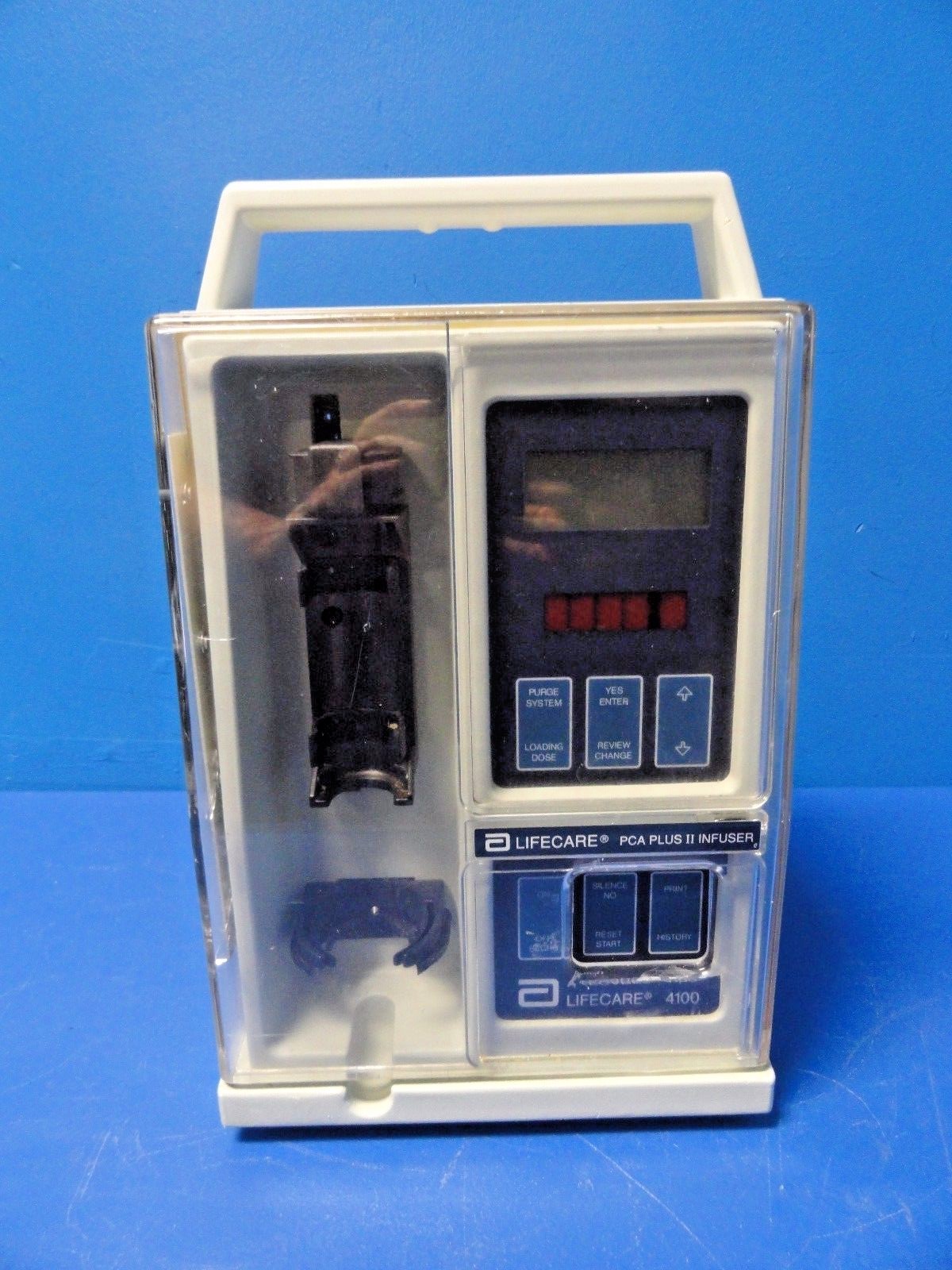 Abbott Lifecare 4100 PCA Plus II Pump W/ Pole Clamp & Bolus Cable, No Key ~14359