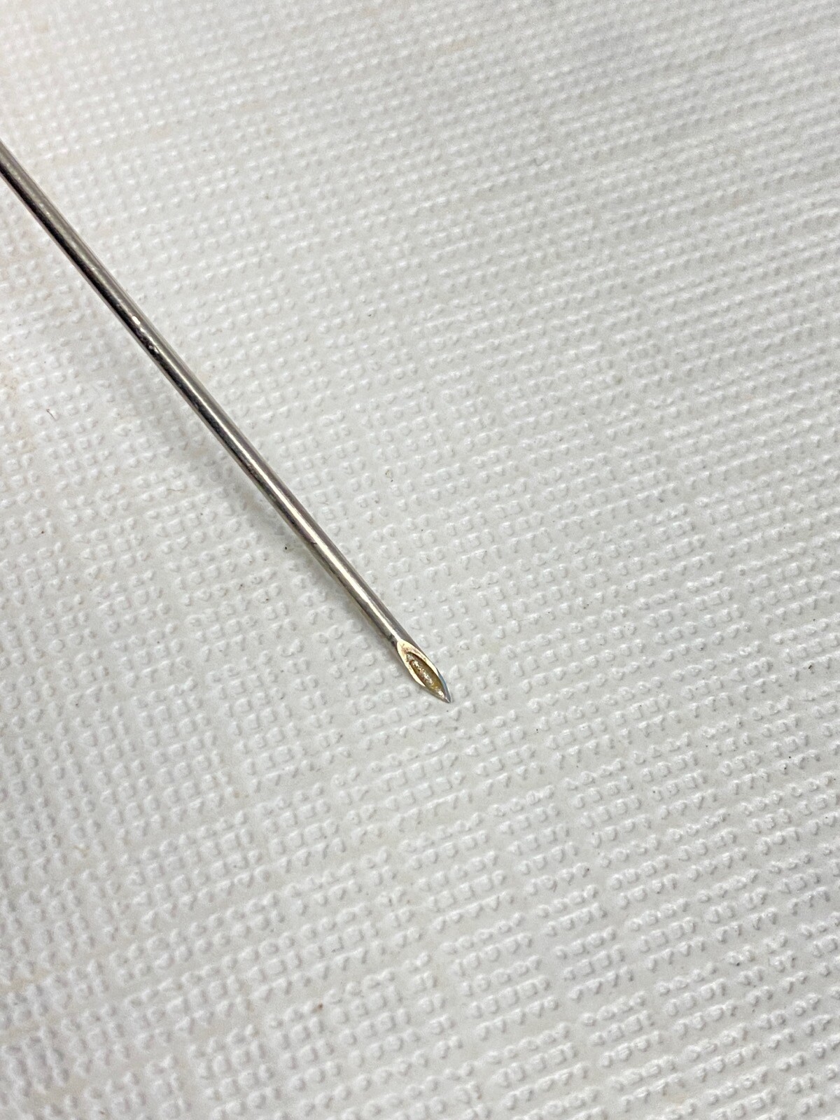 Laboratory 6” Stainless Steel Bent Cannula 18-Gauge Luer Hub Beveled #4 Point