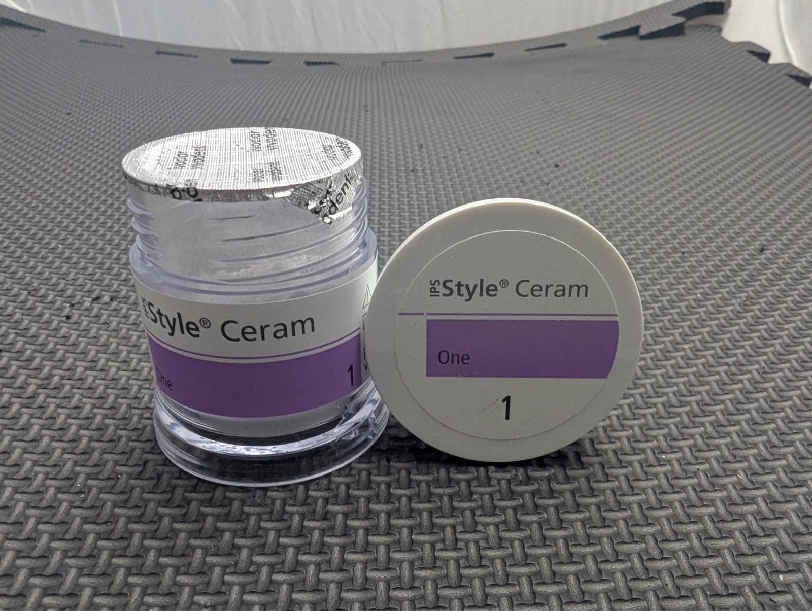 IPS Style Ceram One 1 – New