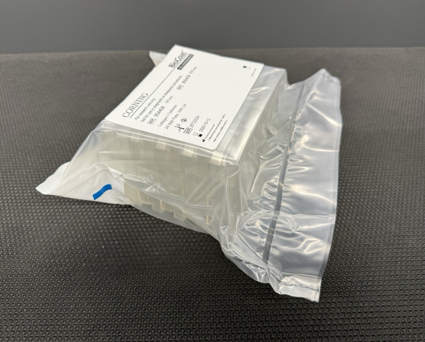 Corning BioCoat 356408 24 Well Plate w/Lid, 5 Per Pack/10 Packs, Exp. 2028-10-12