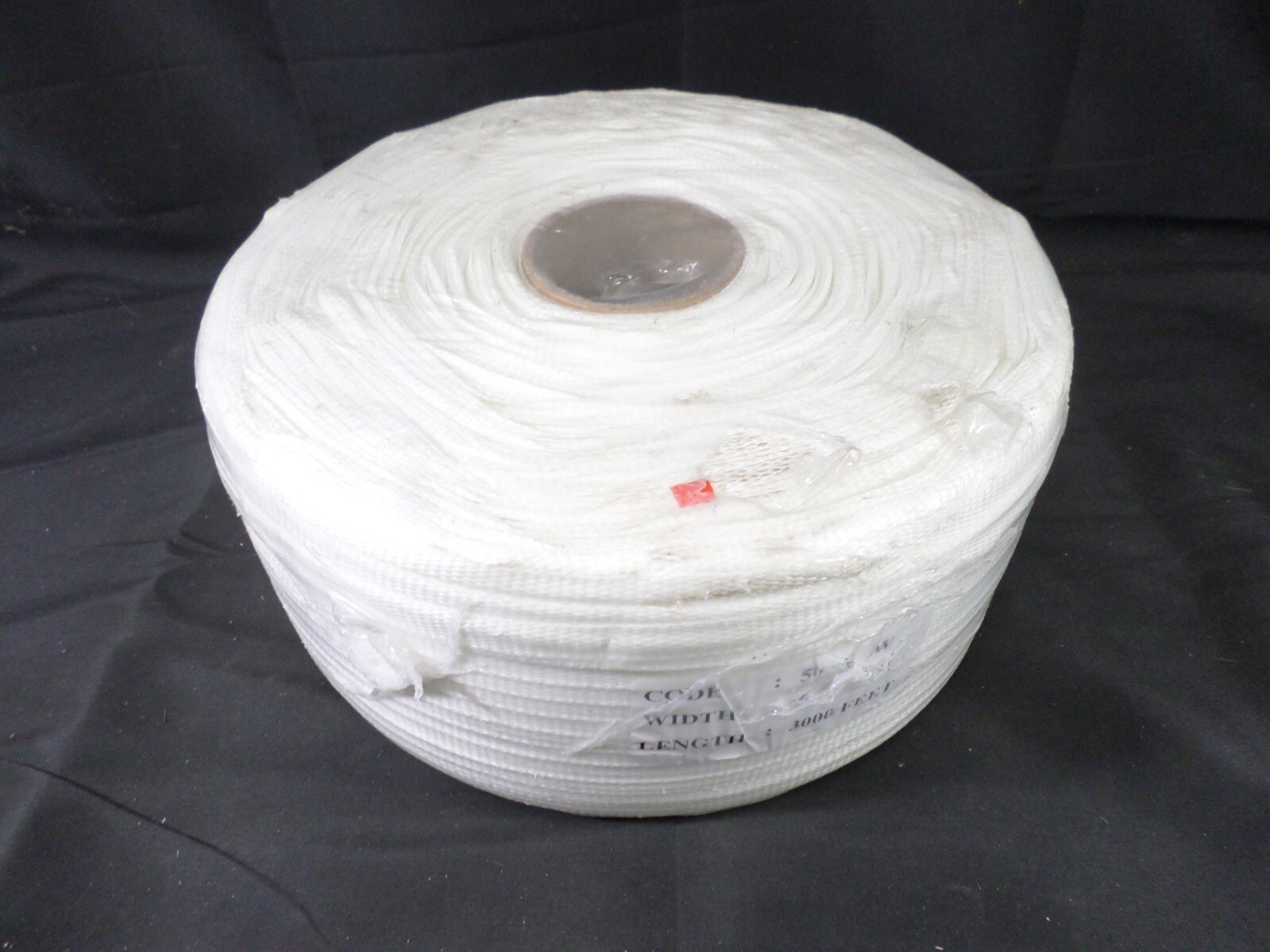 NARROWTEX White Woven Polyester Strapping 5/8″ Width 3000 Feet Length 50NSAW