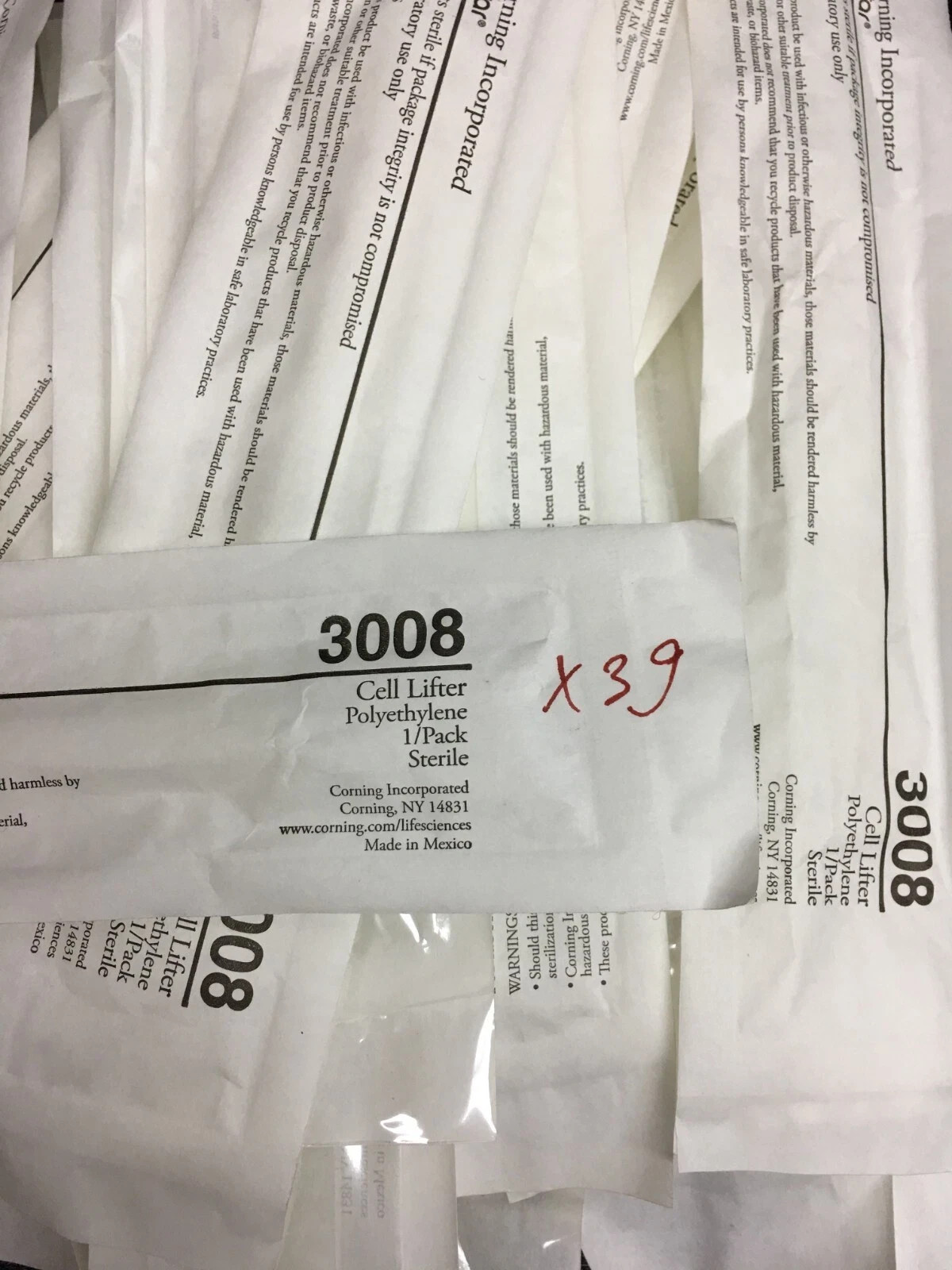 Costar Corning REF 3008 Cell Lifter Lot 39 Pieces